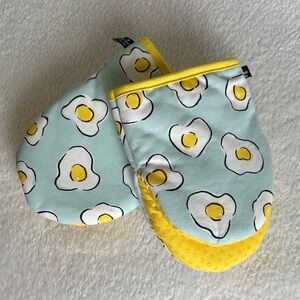 Kate Spade Egg Print Mini Mittens - Yellow, White and Blue